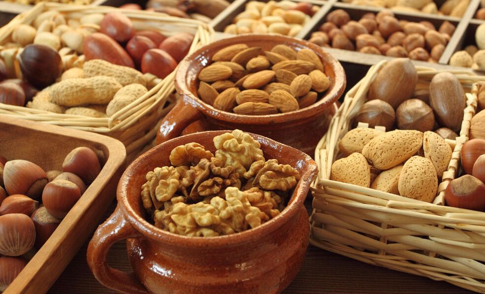 Nuts in men's diet will benefit potency